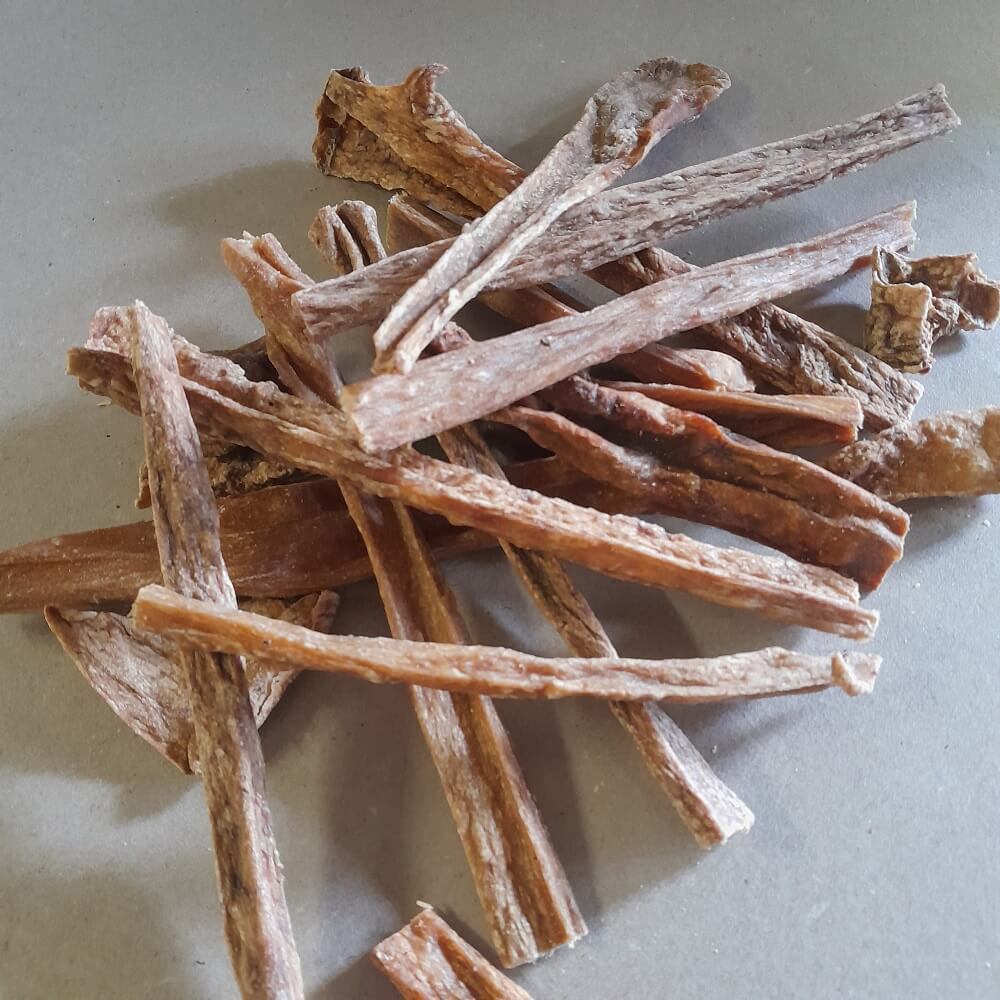 Welpen Leckerlies aus getrockneten Euterstücken