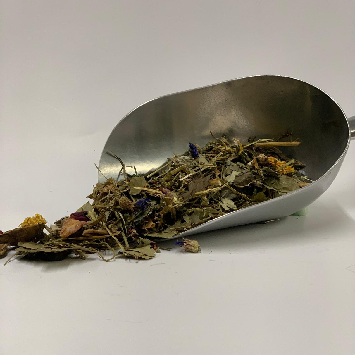 Blüten Kräuter und Gemüse für Tiere